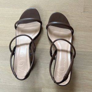 J Crew size 11 women’s brown sandal with block heel, elastic heel strap